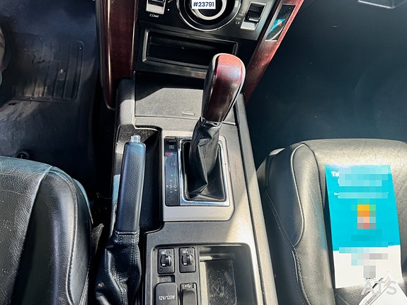 Toyota Land Cruiser 26 of 30