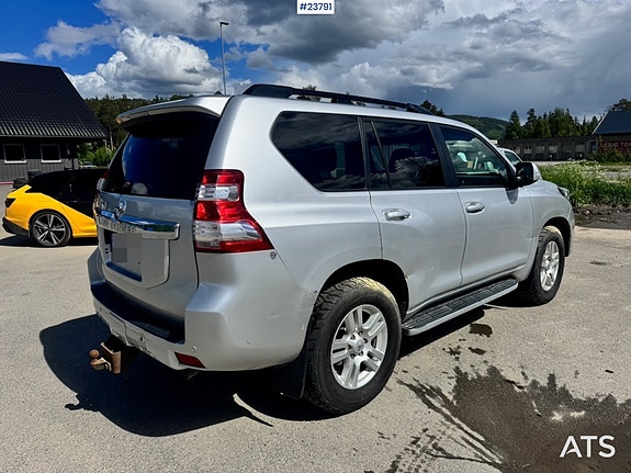 Toyota Land Cruiser 6 of 30