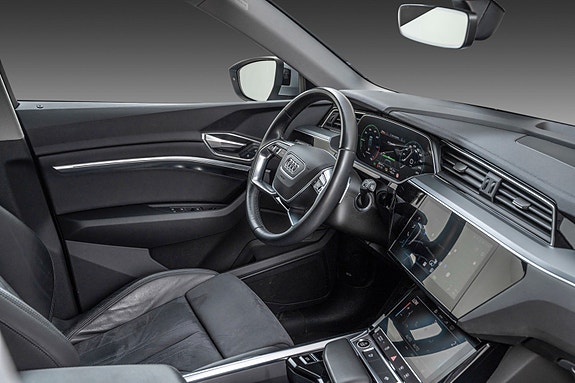 Audi e-tron 16 of 30