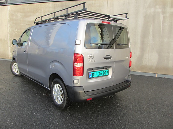 Toyota Proace 6 of 30