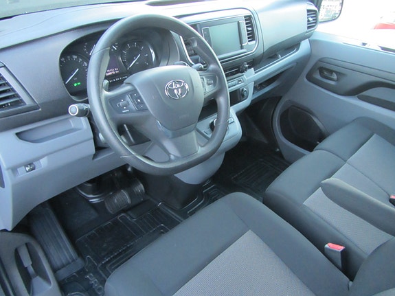 Toyota Proace 9 of 30