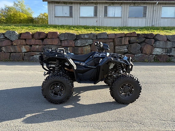 Polaris Sportsman XP 1000 S 2 of 9