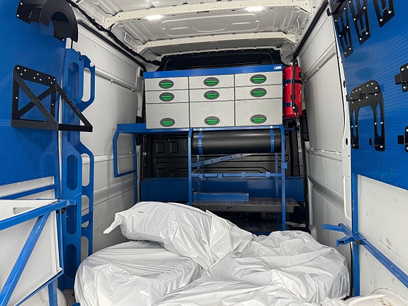 Volkswagen Crafter 16 of 17