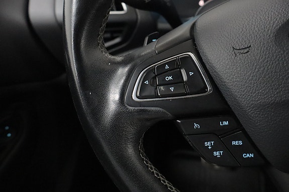 Ford Kuga 9 of 23
