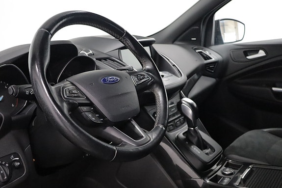 Ford Kuga 8 of 23