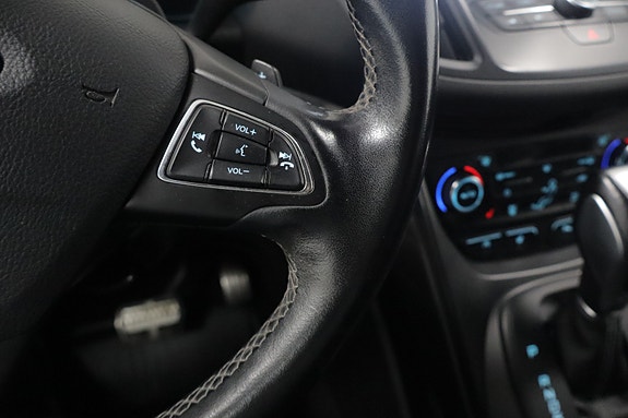 Ford Kuga 10 of 23