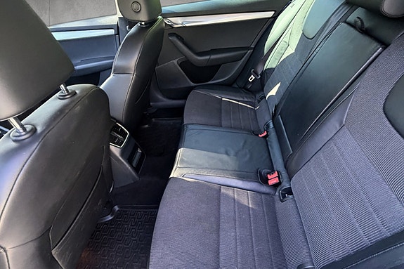 Skoda Octavia 18 of 23