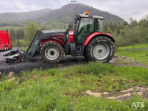 Massey Ferguson 6475 4x4 Traktor m/frontlaster og front PTO 6 of 30
