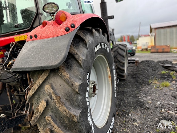Massey Ferguson 6475 4x4 Traktor m/frontlaster og front PTO 15 of 30