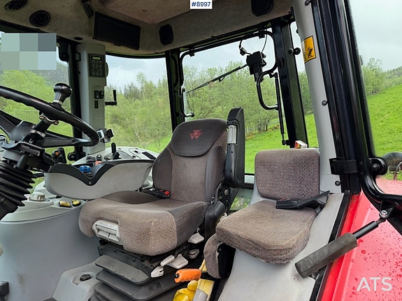 Massey Ferguson 6475 4x4 Traktor m/frontlaster og front PTO 23 of 30
