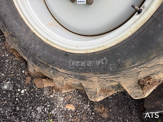 Massey Ferguson 6475 4x4 Traktor m/frontlaster og front PTO 20 of 30