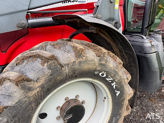 Massey Ferguson 6475 4x4 Traktor m/frontlaster og front PTO 21 of 30