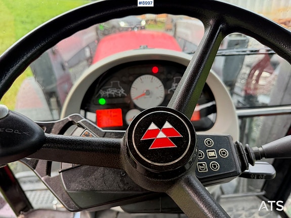 Massey Ferguson 6475 4x4 Traktor m/frontlaster og front PTO 30 of 30