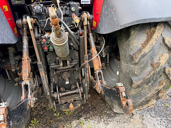 Massey Ferguson 6475 4x4 Traktor m/frontlaster og front PTO 14 of 30