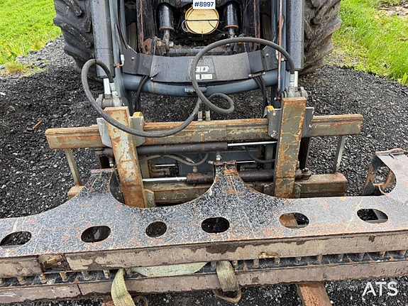Massey Ferguson 6475 4x4 Traktor m/frontlaster og front PTO 16 of 30