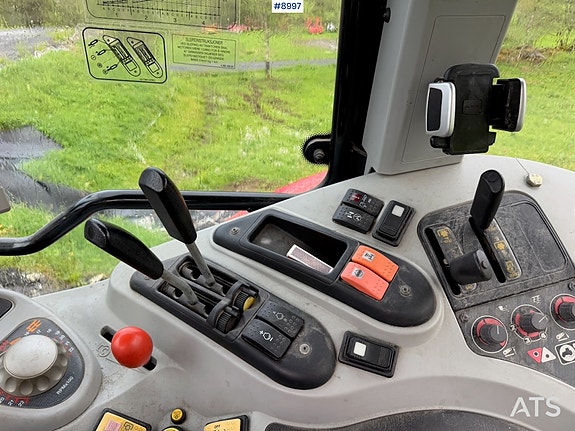 Massey Ferguson 6475 4x4 Traktor m/frontlaster og front PTO 27 of 30
