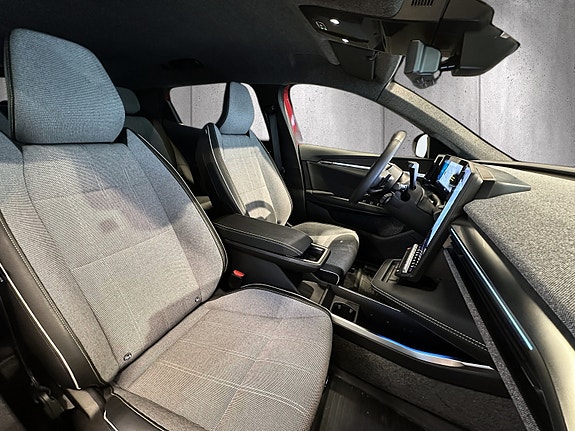 Renault Scenic E-Tech 9 of 20