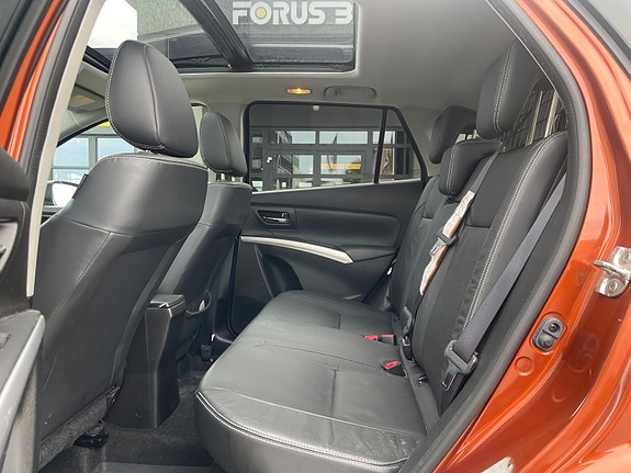 Suzuki S-Cross 14 of 30