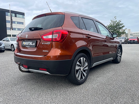 Suzuki S-Cross 5 of 30