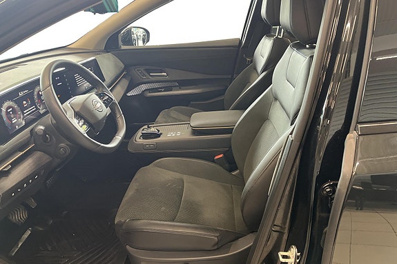 Nissan Ariya 8 of 24