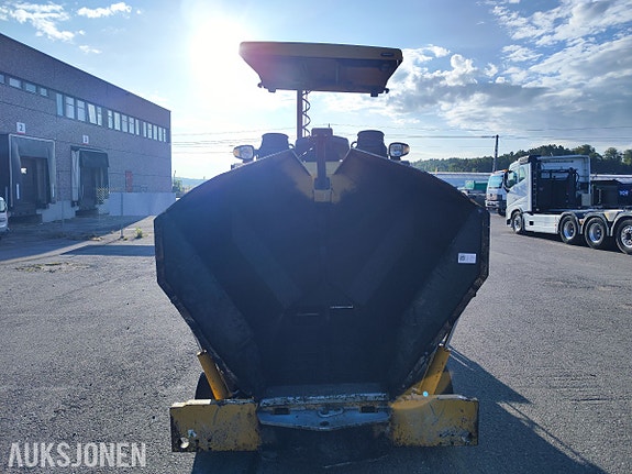 Cat AP300F asfaltutlegger – Cat SE34V – 5 728 timer 4 of 30