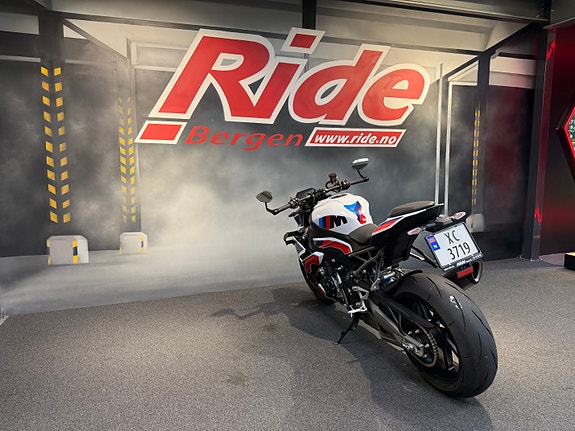 BMW M 1000 R 12 of 13