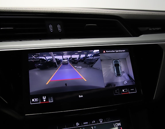 Audi e-tron 25 of 30