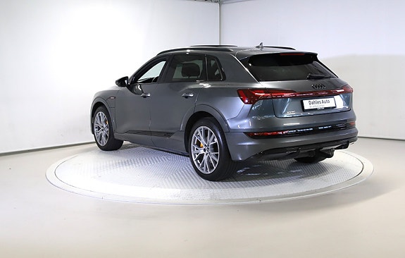Audi e-tron 3 of 30
