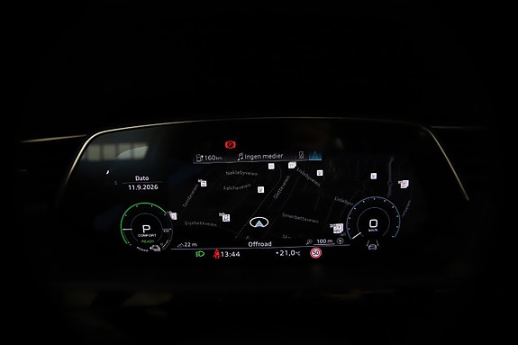 Audi e-tron 15 of 30