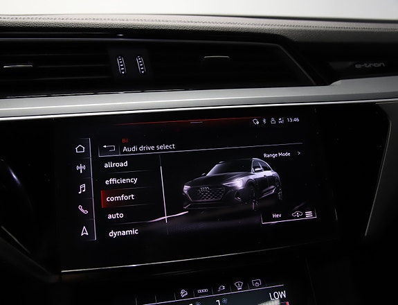 Audi e-tron 22 of 30