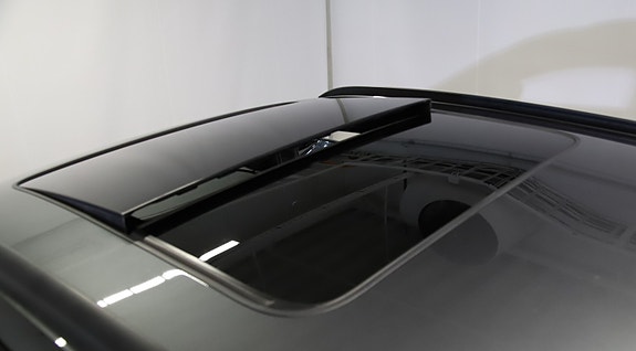 Audi e-tron 10 of 30