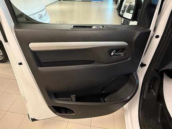 Toyota Proace 23 of 30