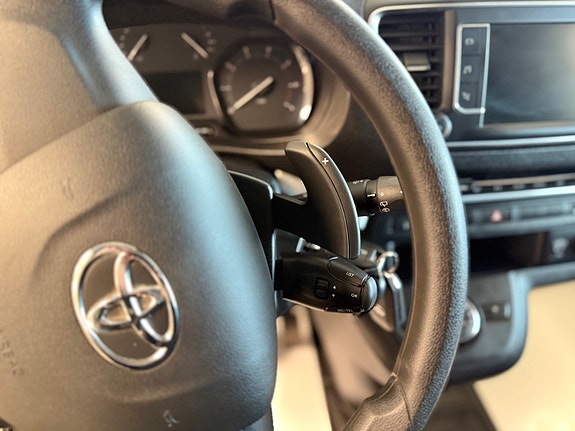Toyota Proace 13 of 30