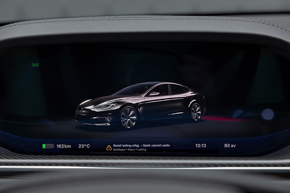 Tesla Model S 25 of 30