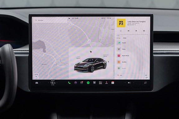 Tesla Model S 29 of 30