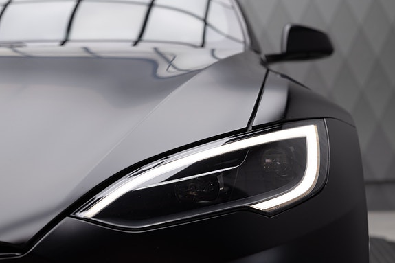 Tesla Model S 5 of 30