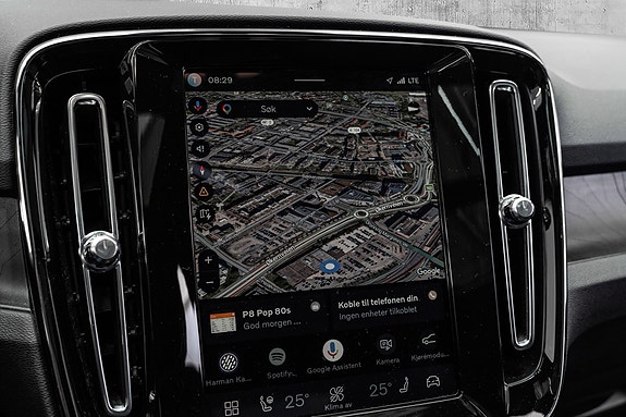 Volvo XC40 19 of 29