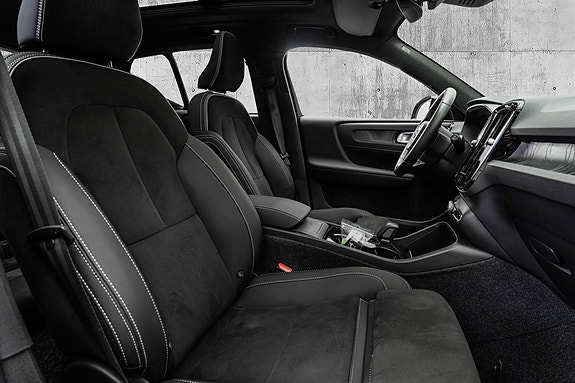 Volvo XC40 25 of 29
