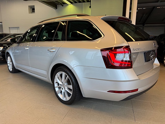 Skoda Octavia 5 of 30