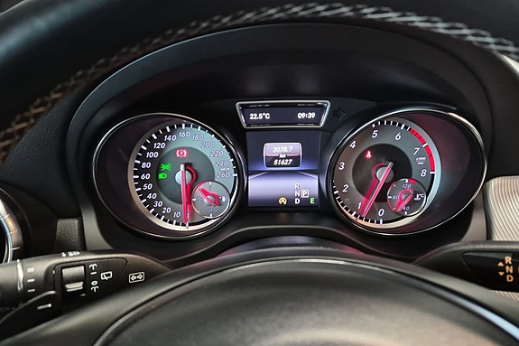 Mercedes-Benz CLA180 14 of 20