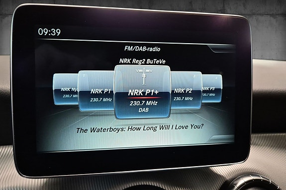 Mercedes-Benz CLA180 15 of 20