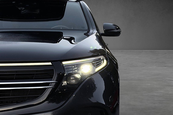 Mercedes-Benz EQC400 6 of 30