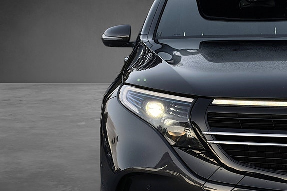 Mercedes-Benz EQC400 5 of 30