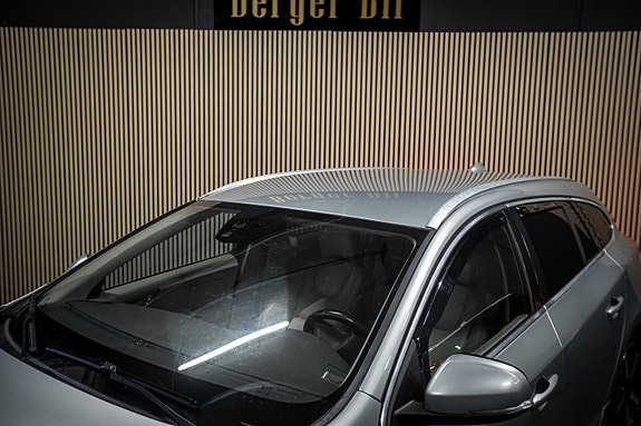 Volvo V60 4 of 23