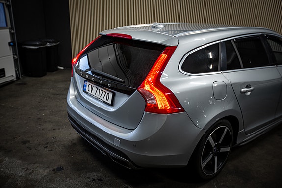 Volvo V60 7 of 23