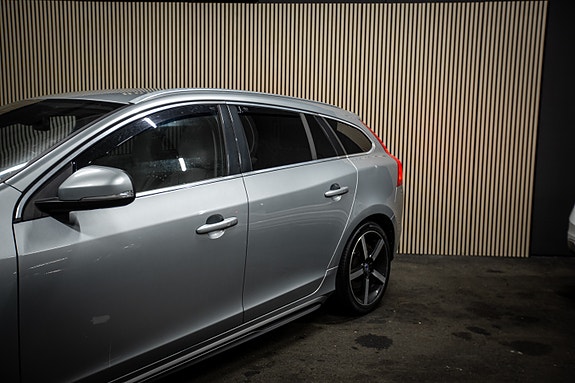Volvo V60 3 of 23