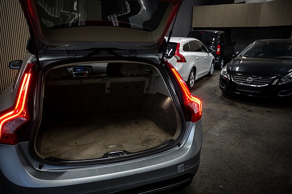 Volvo V60 10 of 23