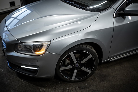 Volvo V60 5 of 23