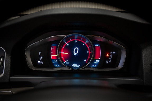 Volvo V60 17 of 23