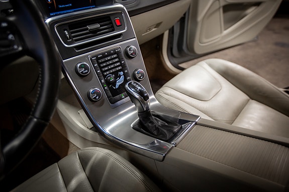 Volvo V60 23 of 23